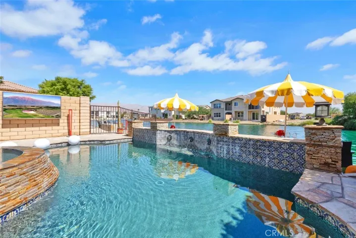 pool view
