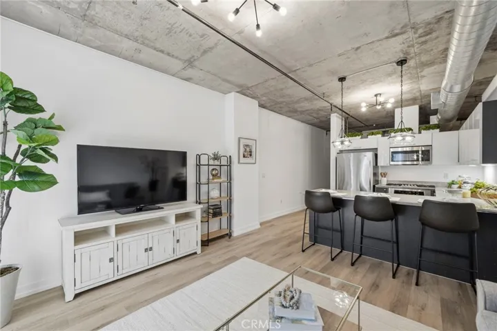 645 W 9th St #424, Los Angeles, California 90015