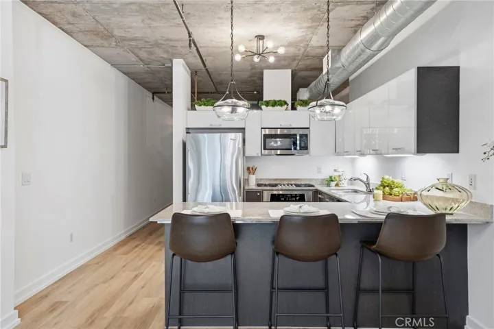645 W 9th St #424, Los Angeles, California 90015
