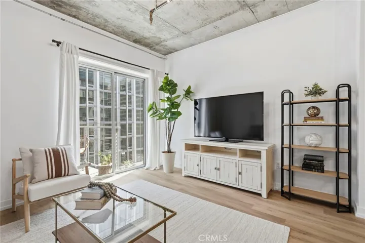 645 W 9th St #424, Los Angeles, California 90015