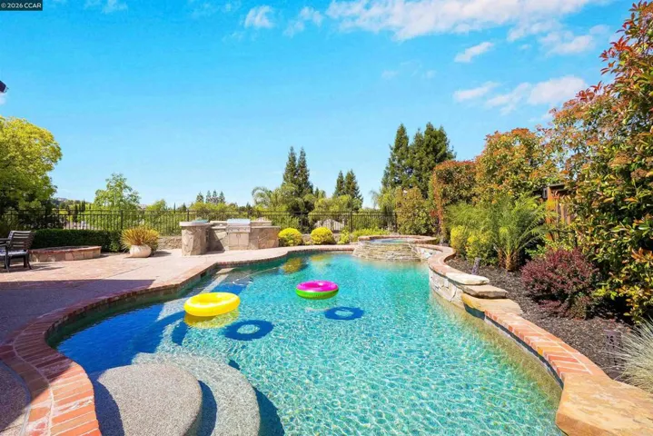 1518 Colchester St, Danville, California 94506