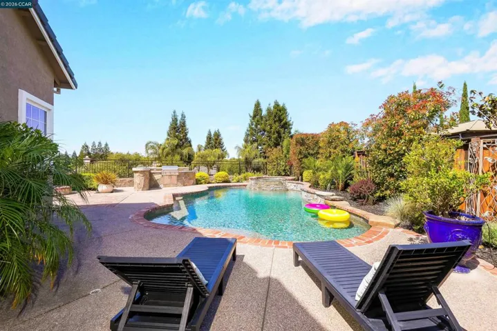 1518 Colchester St, Danville, California 94506