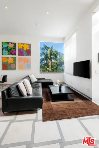 817 Enchanted Way, Pacific Palisades, California 90272