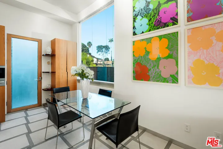 817 Enchanted Way, Pacific Palisades, California 90272