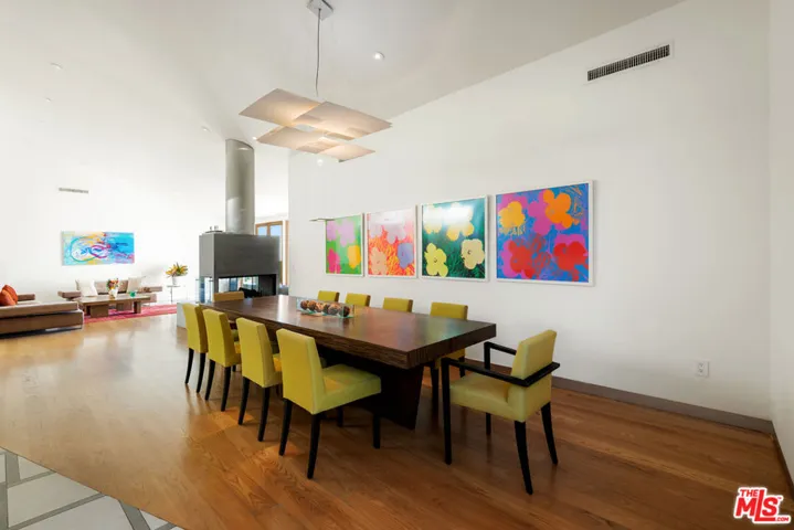 817 Enchanted Way, Pacific Palisades, California 90272
