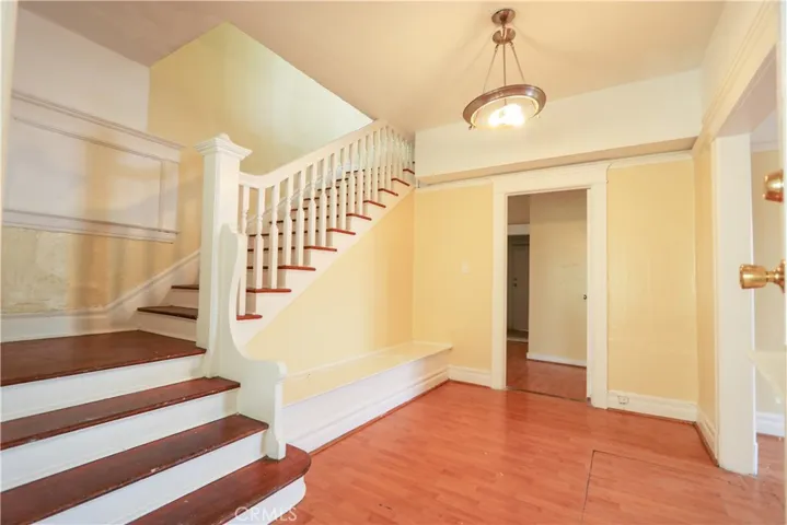5 Bed / 2 Bath