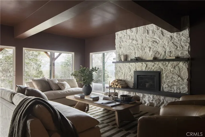27463 Alpen, Lake Arrowhead, California 92352