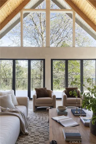 27463 Alpen, Lake Arrowhead, California 92352