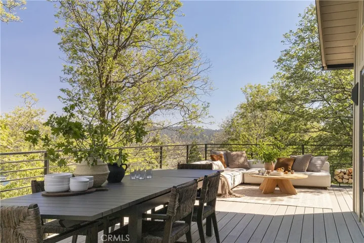 27463 Alpen, Lake Arrowhead, California 92352