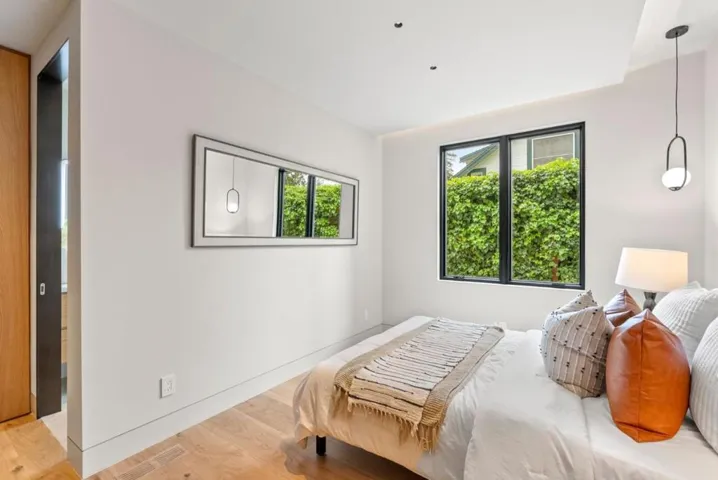 618 Tennyson Avenue, Palo Alto, California 94301
