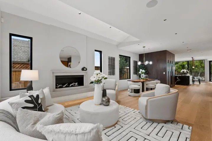 618 Tennyson Avenue, Palo Alto, California 94301