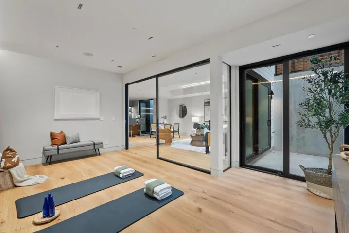 618 Tennyson Avenue, Palo Alto, California 94301