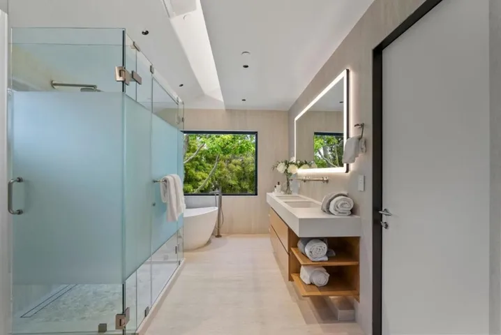 618 Tennyson Avenue, Palo Alto, California 94301