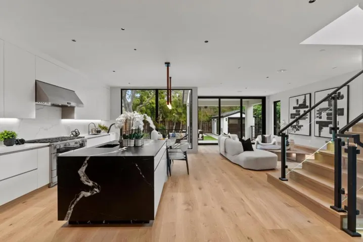 618 Tennyson Avenue, Palo Alto, California 94301