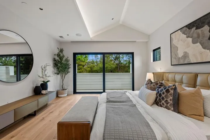 618 Tennyson Avenue, Palo Alto, California 94301