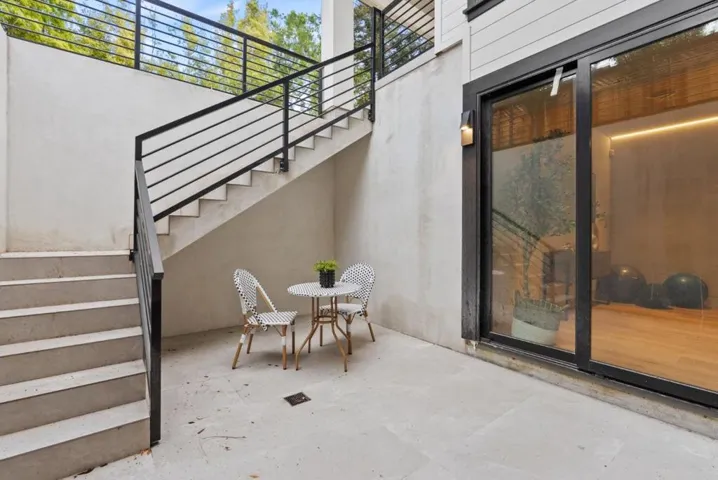 618 Tennyson Avenue, Palo Alto, California 94301