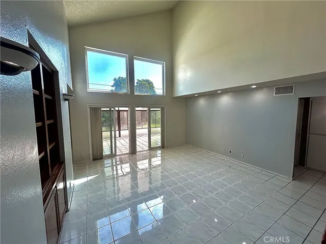 10 Bluff Point Court, Phillips Ranch, California 91766