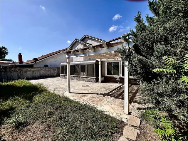 10 Bluff Point Court, Phillips Ranch, California 91766