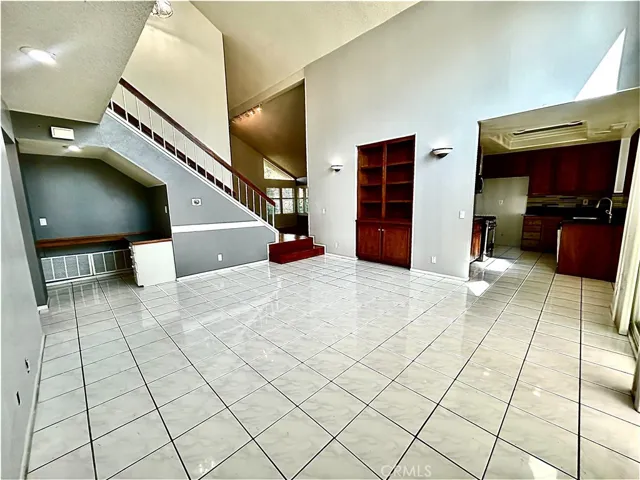 10 Bluff Point Court, Phillips Ranch, California 91766