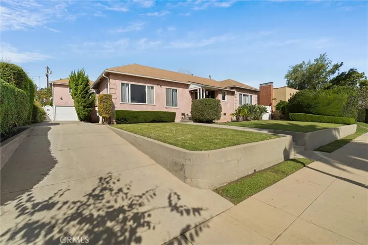 3711 Lemon, Long Beach, California 90807