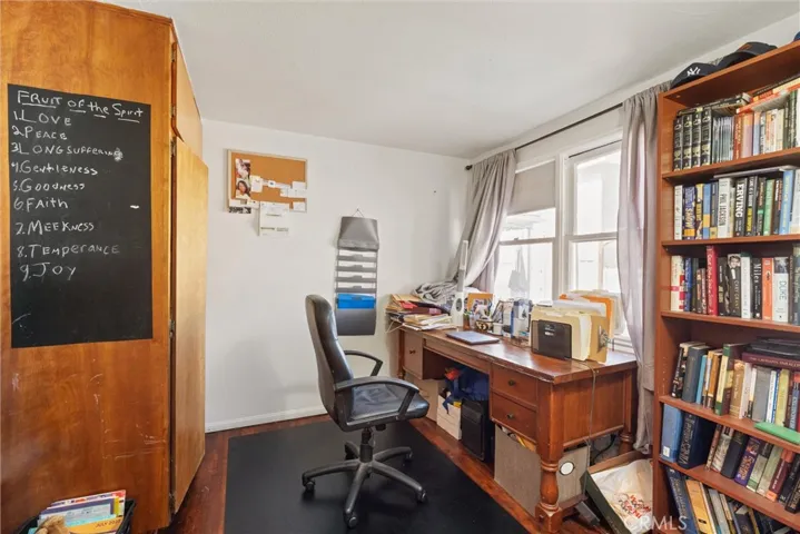 3711 Lemon, Long Beach, California 90807
