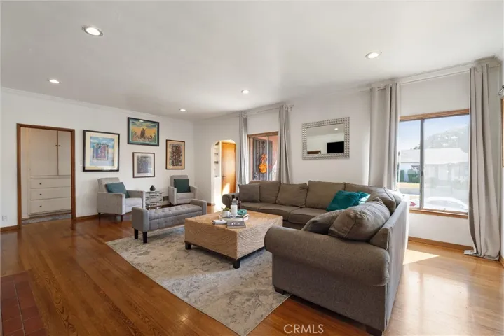 3711 Lemon, Long Beach, California 90807