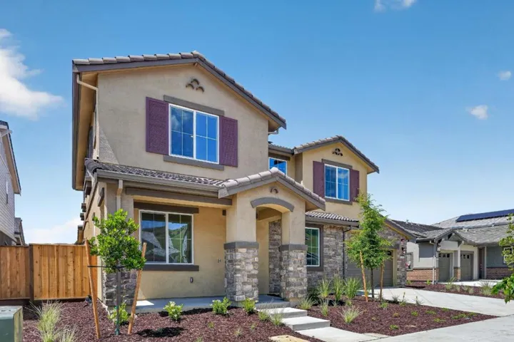 190 Golden Gate Lane, Vacaville, California 95687