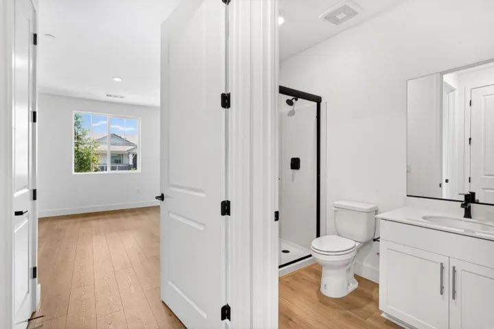 190 Golden Gate Lane, Vacaville, California 95687