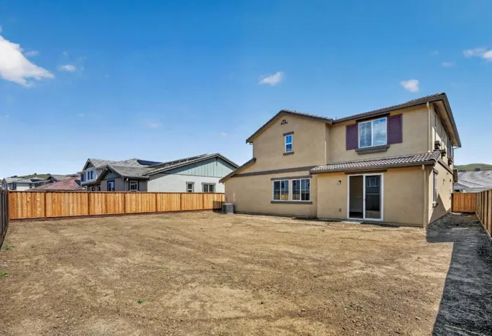 190 Golden Gate Lane, Vacaville, California 95687