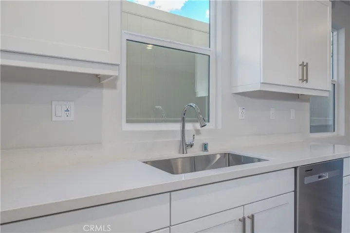 466 Meyer, Upland, California 91786