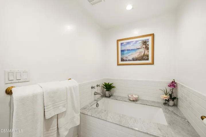 1133 Ninth St Santa Monica #102