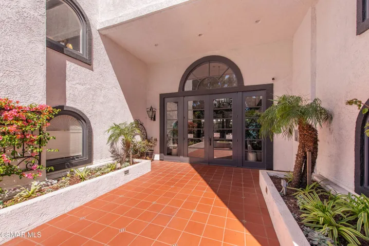1133 Ninth St Santa Monica #102