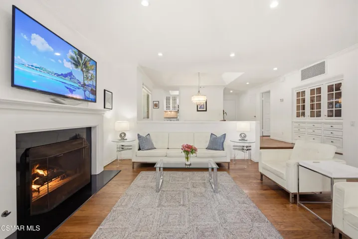 1133 Ninth St Santa Monica #102