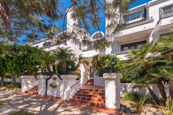 1133 Ninth St Santa Monica #102