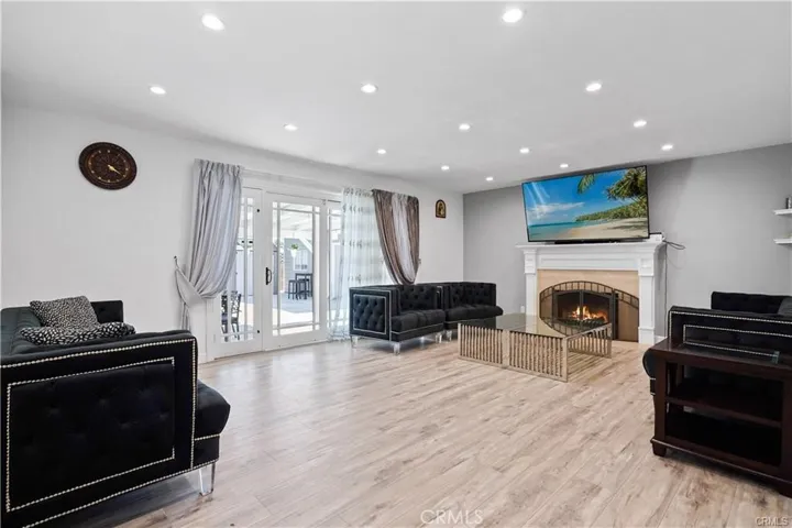 17140 Stare Street, Northridge, California 91325