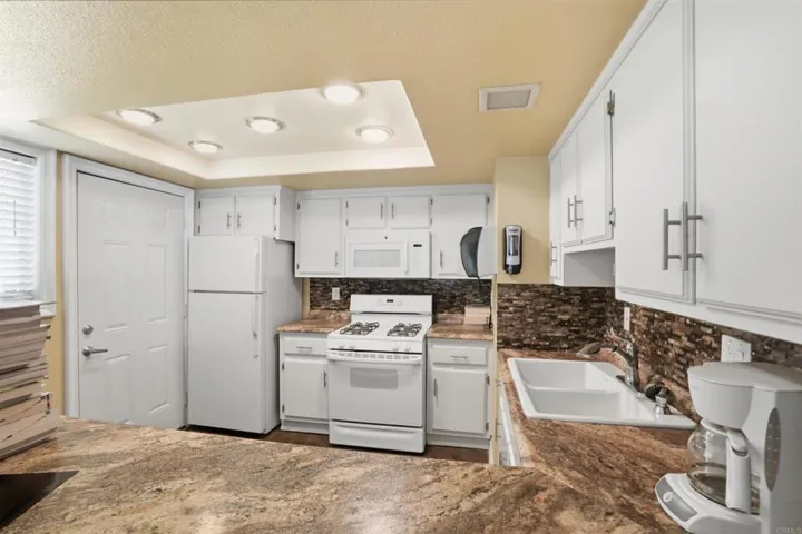 Clubhouse Kitchen