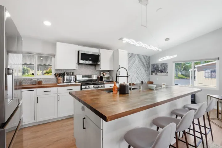 Kitchen with large kitchen island