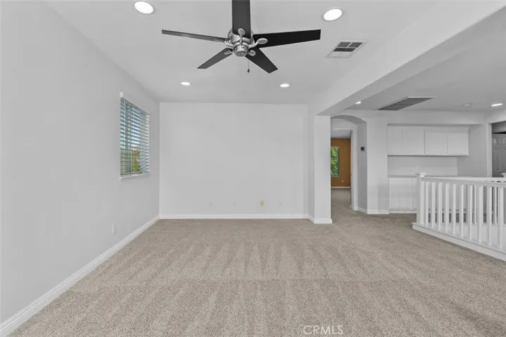 Spacious upstairs bonus room