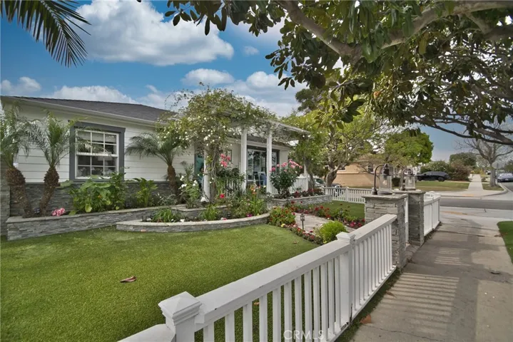 1813 Manzanita Lane, Manhattan Beach, California 90266