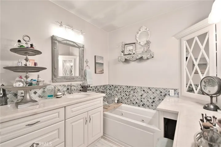 1813 Manzanita Lane, Manhattan Beach, California 90266