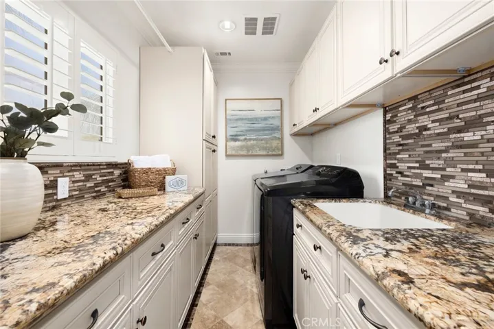 Laundry Room | 2nd Floor
