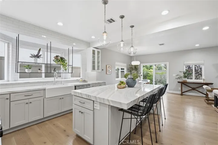 2220 Clark Ln #b, Redondo Beach, California 90278
