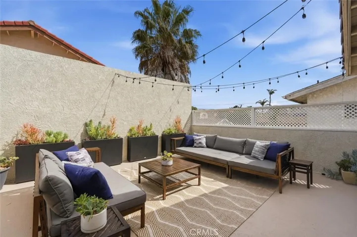 2220 Clark Ln #b, Redondo Beach, California 90278