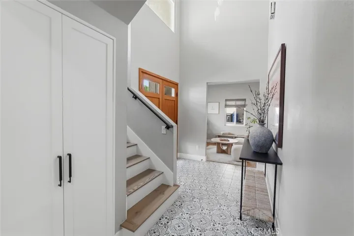 2220 Clark Ln #b, Redondo Beach, California 90278