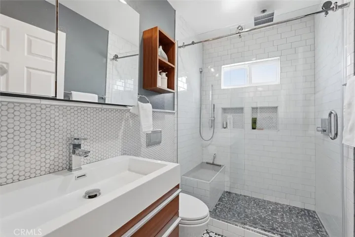 2220 Clark Ln #b, Redondo Beach, California 90278