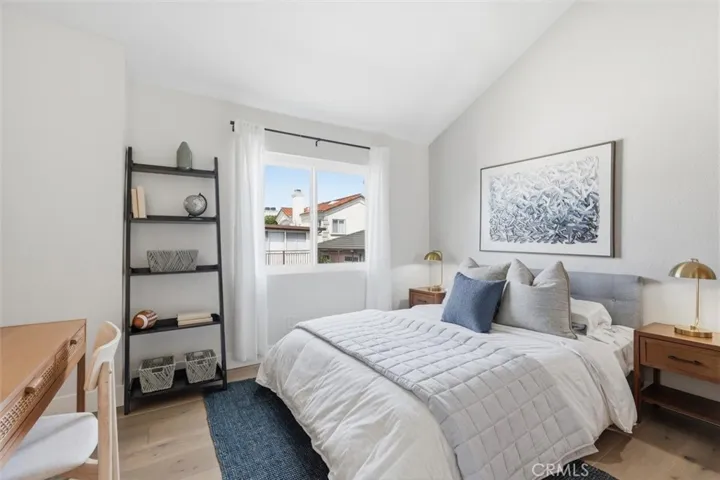 2220 Clark Ln #b, Redondo Beach, California 90278