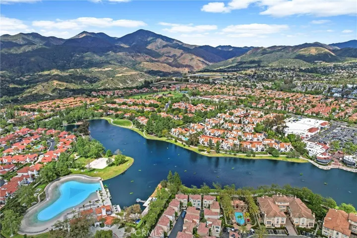 Highly sought after Brisa del Lago I - lake front community