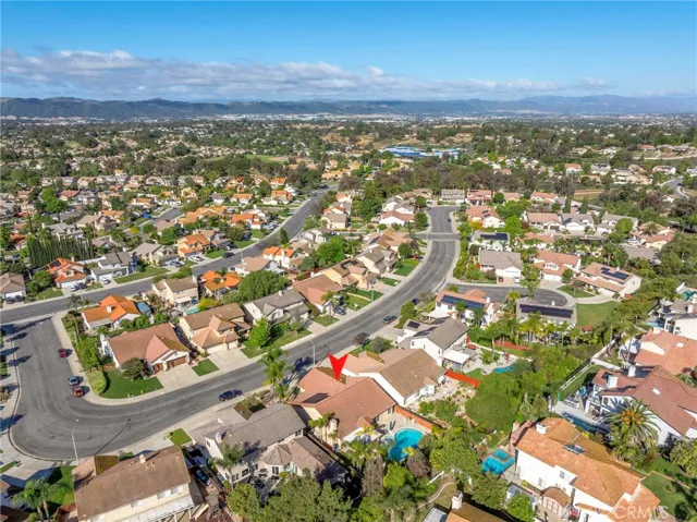 Quiet location, moments to town or wine country.