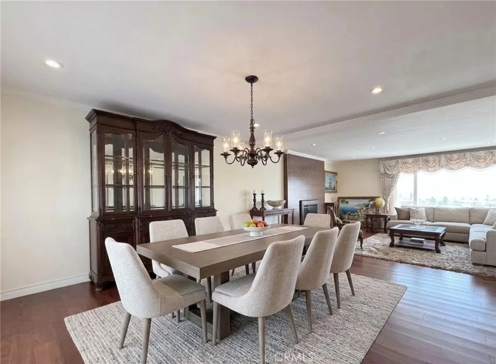 15625 Mar Vista St