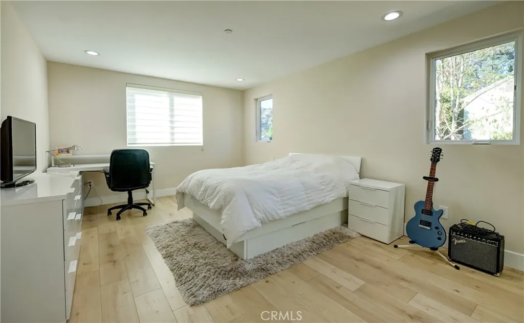 4 bedroom